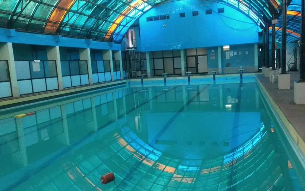 country club surat images
